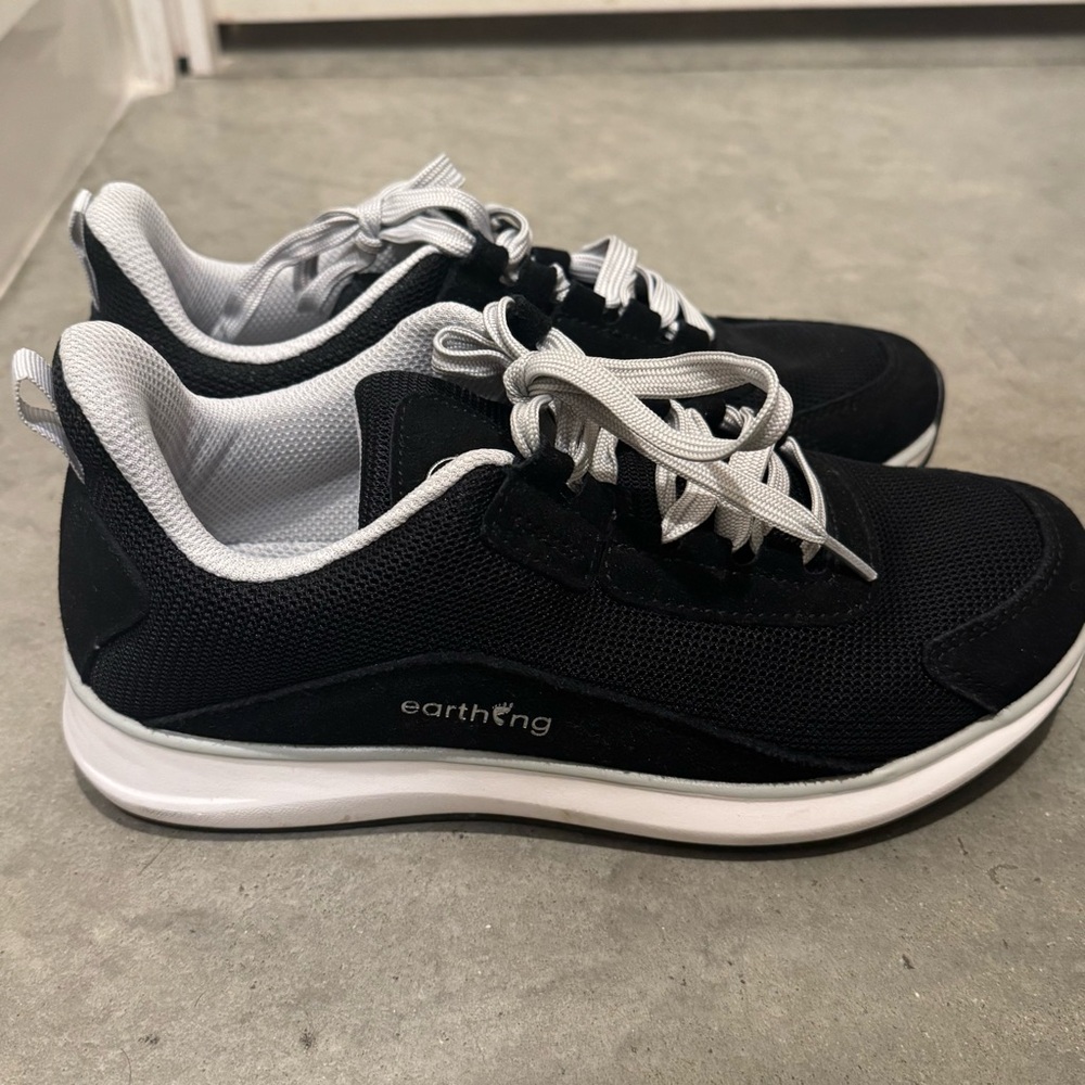 Earthing grounding shoes